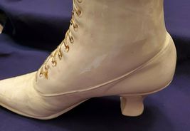 CERAMIC VICTORIAN SHOE VASE GOLD SHOELACES 10.25" TALL image 3