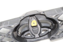 00-02 TOYOTA CELICA UPPER GRILLE EMBLEM E6385 image 8