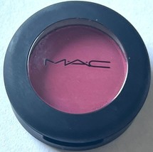 MAC Powder Kiss Soft Matte Eye Shadow FALL IN LOVE 0.05oz/1.5g FreeShipp... - $23.27