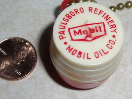 Mobil Oil Plastic Coin Holder Keychain Vintage - £17.30 GBP