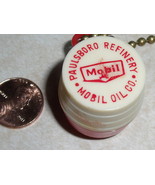 Mobil Oil Plastic Coin Holder Keychain Vintage - $30.18 CAD