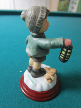 Goebel Figurine 3 3/4&quot; &quot;Let&#39;s Liberty Shine&quot; Nib [rack10] - £34.83 GBP
