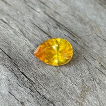 Natural Vivid Yellow Sapphire | Pear Cut | 7.38x5.33 mm | 1.01 Carat |  Engageme - £467.62 GBP
