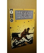 MEDAL OF HONOR 4 *VF/NM 9.0* WWI WWII WAR COMIC DARK HORSE - $109.63 MXN
