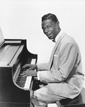 Nat King Cole On Piano B&amp;W 16x20 Canvas Giclee - £55.04 GBP