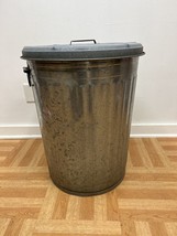 Vintage Galvanized Trash Can w Lid round metal waste steel bin rubbish 20 gallon - £46.98 GBP