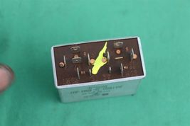 Porsche Cooling Fan Relay Control Module 944.615.104.02 image 2