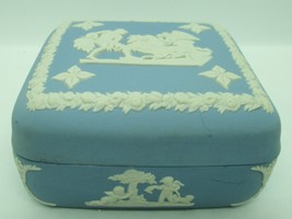 Vintage England Wedgwood Blue Jasperware Lidded Square Chariot Trinket Box - £30.97 GBP