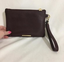 BCBGeneration Portia Zip Pouch Plum KP107 $48 - $24.95