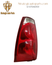 2002-2006 Chevy Avalanche Passenger Tail Light Assembly 15092493 - £70.39 GBP