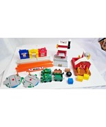 Geotrax Mattel Fisher Price Lot Railside Farm Barn, Barn yard, 2003. 2 c... - $40.70 CAD