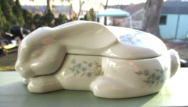 Elizabeth Arden Porcelain Botanical Bunny Rabbit Powder Salts Trinket Box JAPAN - £15.12 GBP