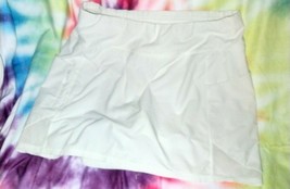 Athleta Women  Skort Skort  Sz Medium White - $49.49