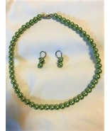 Vintage Set of Green Iridescent Beads &amp; Earrings - $63.04 CAD