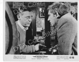 The Deadly BEES-1967-JOHN HARVEY-B&amp;W-8&quot;x10&quot; Movie Still Fn - $24.25