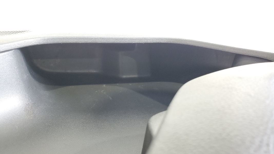 2018 Jaguar F-Pace OEM Front Left Door Trim Panel Black Item image 10
