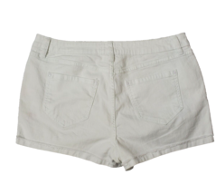 Lauren Conrad Shorts Womens Size 12 White Denim Embroidered Floral 5 Poc... - £13.37 GBP