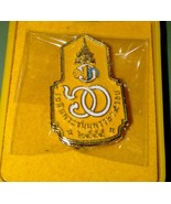 King RAMA10 Thailand Yellow Badge - $920.52 MXN