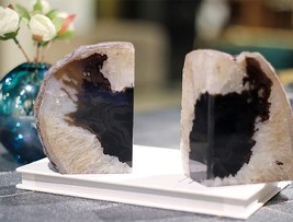 Black Geode Bookends Agate Decorative Book Ends for Shelves (1 Pair, 3-4 LBS) - £46.61 GBP