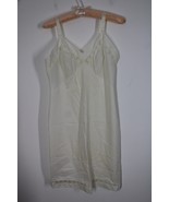 Vtg Movie Star 34 Off-White Dacron Polyester Cotton Full Slip - $24.70