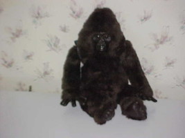 20" Amy Gorilla Plush Toy With Backpack From Congo By Kenner Hasbro 1995 - $98.99