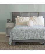 LEAVES  LIGHT BLANKET VERY SOFTY AND WARM THROW SIZE MADE IN MEXICO - $44.54