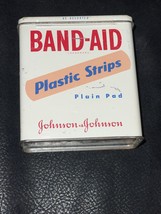 Vintage Johnson &amp; Johnson Band-Aid Plastic Strips Tin Container - £6.01 GBP