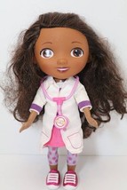 Disney&#39;s Doc McStuffins Talking Doll Lab Coat Stethoscope Works Sound Sings - $185.26 MXN