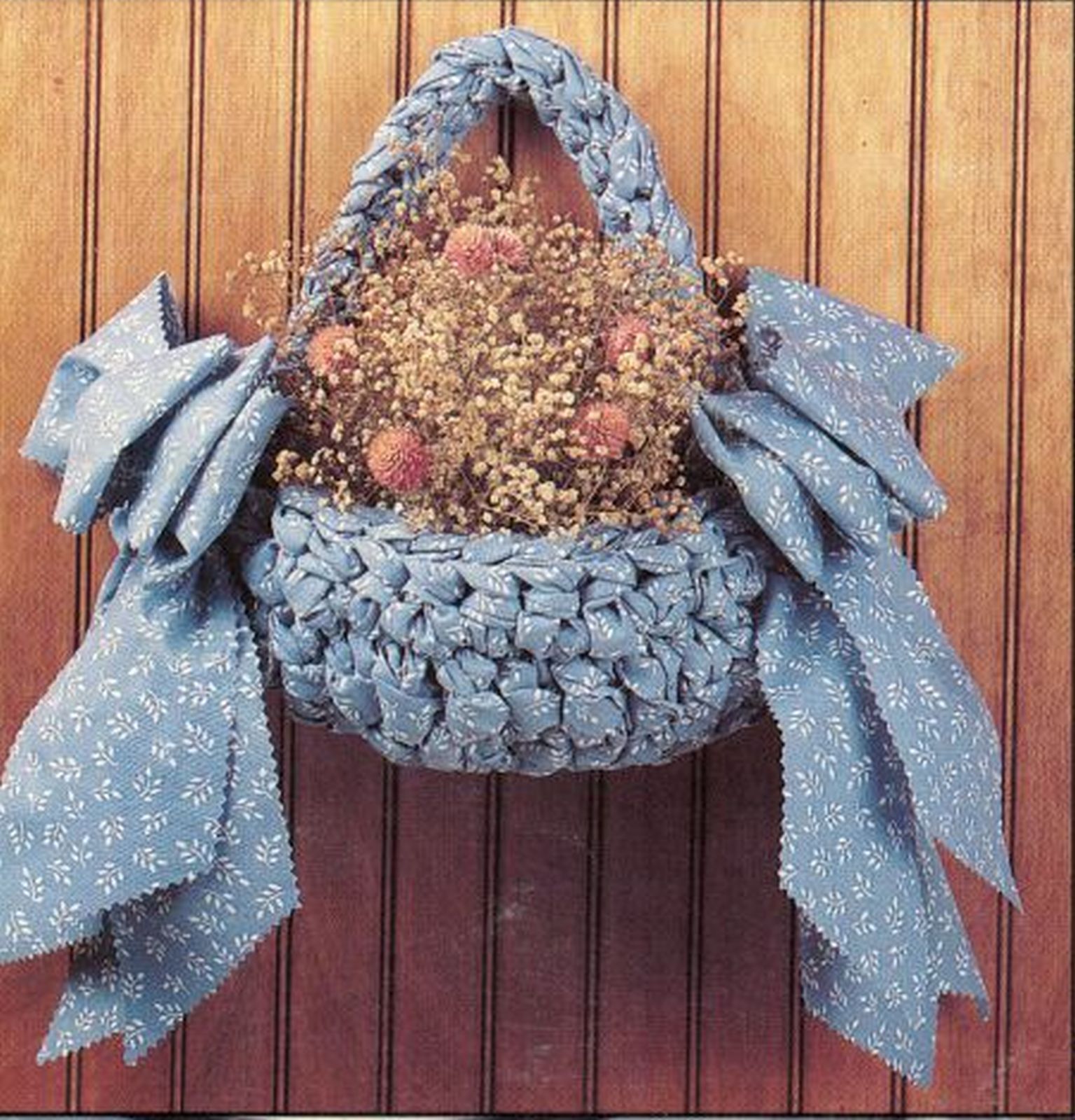 Crochet Fabric Bread Baskets Casserole Hot Food Carriers Leisure Arts ...