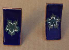 Vintage Crafted 1950s Floral White Flower Star Cobalt Blue Enamel Clip Earrings - £35.33 GBP
