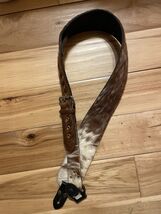 Genuine Cowhide Leather Adjustable Guitar Strap - $1,557.45 MXN