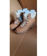 Women&#39;s Leah Sherpa Hiker Boots Universal Thread Cognac Size 6.5,7,7.5,8... - $40.96 CAD