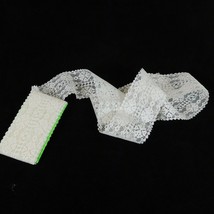 Off White Lace 2.75 in Wide 102 in Long Floral Pattern Crafts Embellishments - £11.47 GBP