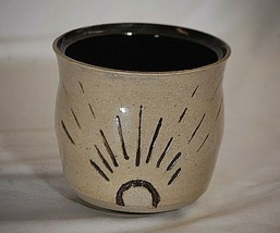 Handcrafted Stoneware Studio Art Pottery Sun Rise Vase Jar Earth Tone Signed - £27.24 GBP