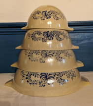 Vintage PYREX Homestead Blue Cinderella Nesting Set 4 Mixing Bowls 441-444 EUC - £77.31 GBP