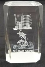 M) World Trade Center Twin Towers Glass Crystal Laser Etched Paperweight - $12.86