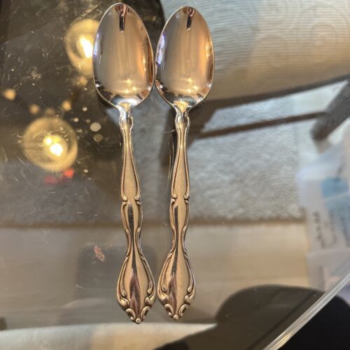 2 Oneida Community CANTATA Glossy Stainless Teaspoons 6” EUC - $16.58