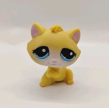 Littlest Pet Shop Authentic # 1035 Yellow Paw Up Kitten Cat Blue Eyes - £7.76 GBP