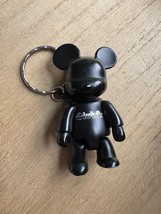 Toy2r 2.5&quot; Designer Qee Club 2r Rare Exclusive Key Chain Kidrobot Art - $215.04 MXN