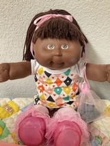 RARE African American Cabbage Patch Kid HASBRO Girl Brown Hair Brown Eyes 1990 - £185.31 GBP