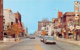 Fon Du Lac Wisconsin~Main STREET-STOREFRONTS-SIGNS-CARS~1960s Postcard - £6.92 GBP
