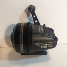 Vintage Johnson country mile 10  Spin Cast fishing Reel VGC - £18.35 GBP