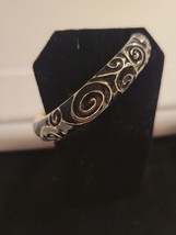 Black And Silvertone 9 in Hinged Bracelet - Beautiful Swirl Design - £9.41 GBP