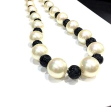 Women&#39;s Necklace Stainless Steel Natural Curved Black Onyx Beads Round Pearls - £217.55 GBP