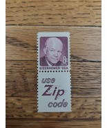 US Stamp Dwight D Eisenhower 8c Violet - $5.41 CAD