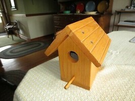 Hand Crafted Natural Oak Birdhouse - 7&quot;W X 9&quot;T X 8&quot; Deep - Unused - £19.82 GBP