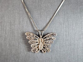 Womens Vintage Estate Sterling Silver Butterfly Pendant Necklace 5.3g E7592 - £31.13 GBP