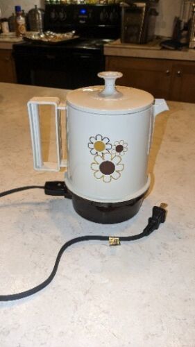 Vintage Regal Ware 5-Cup Automatic Insta-Hot Pot 7427 Coffee Warmer Made in USA - $29.65
