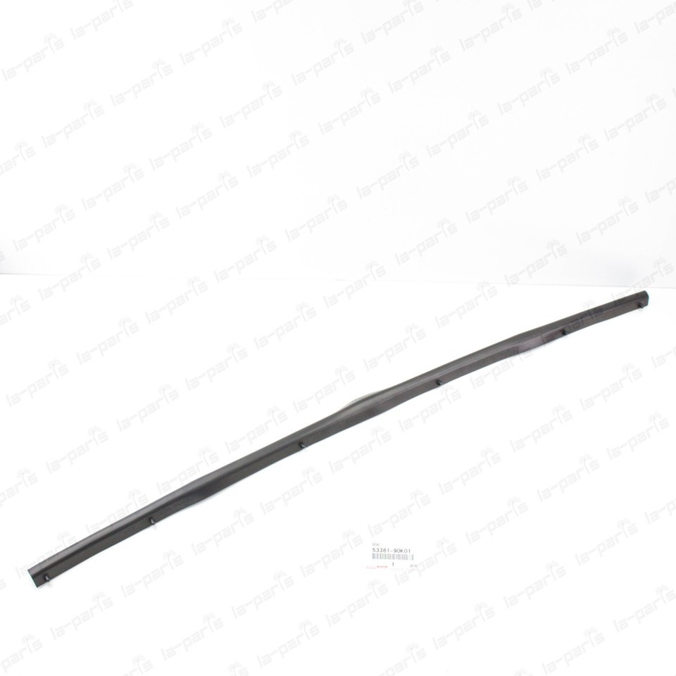 Genuine Toyota 85-87 Land Cruiser BJ70 Hood To Radiator Support Seal 533... - $31.50