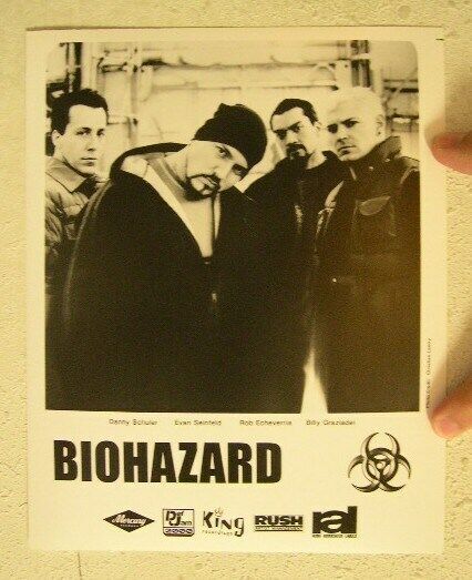 Biohazard Premere Kit 8x10 Foto - £20.16 GBP